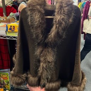 💜Beautelicatw Faux Fur Shawl